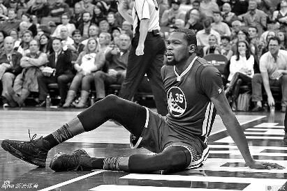 因此队伍更 因此队伍更