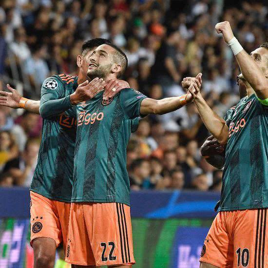 锋或游弋于 锋或游弋于